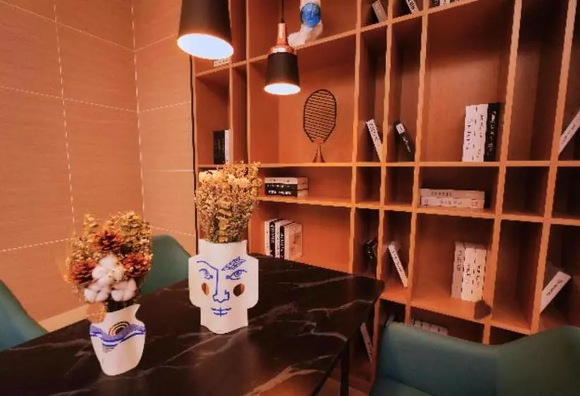 Hotelli City Comfort Inn Shaoyang Jiangbei Plaza