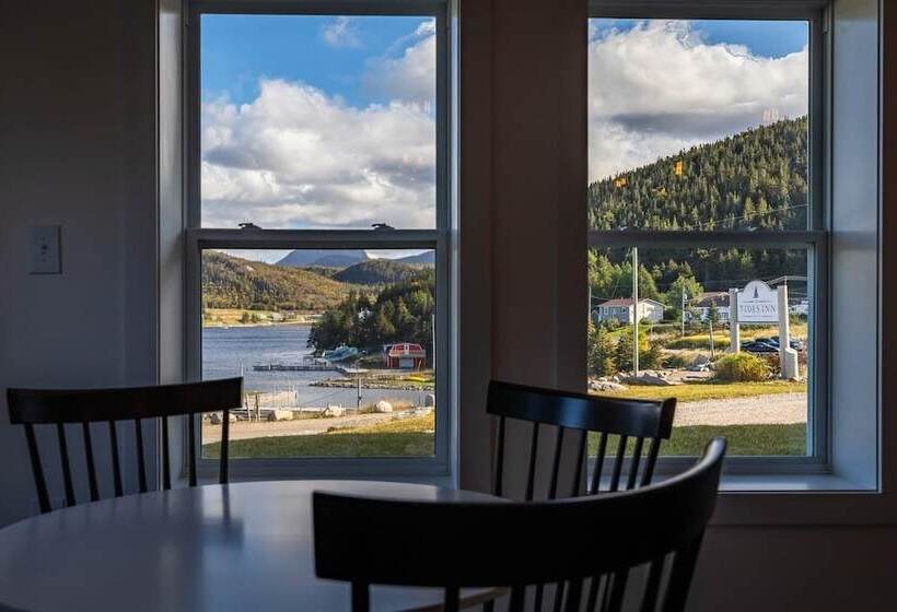 هتل The Tides Inn