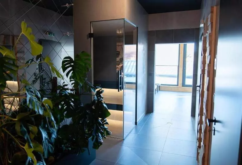 Majatalo Penzion Tsport