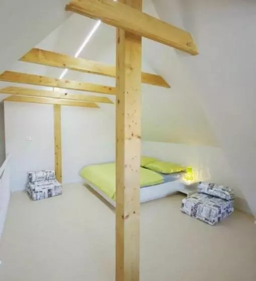 Majatalo Penzion Tsport