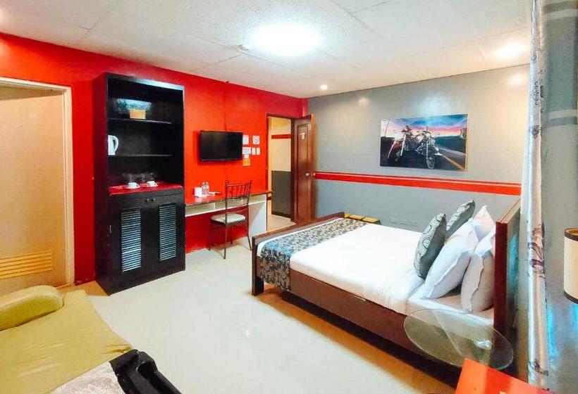 Reddoorz @ Hotel Dian Aparri