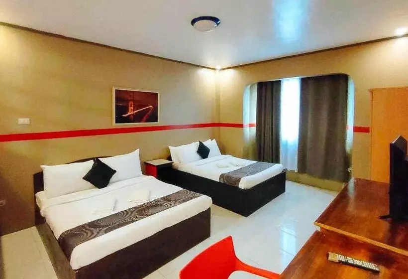 Reddoorz @ Hotel Dian Aparri