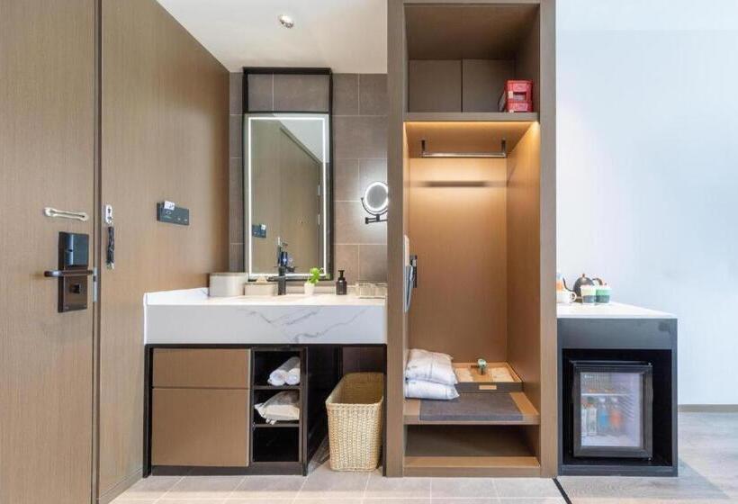 Atour Hotel Jinan Tangyan Century Avenue