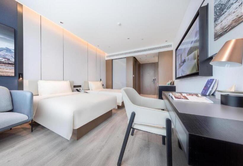 Atour Hotel Jinan Tangyan Century Avenue