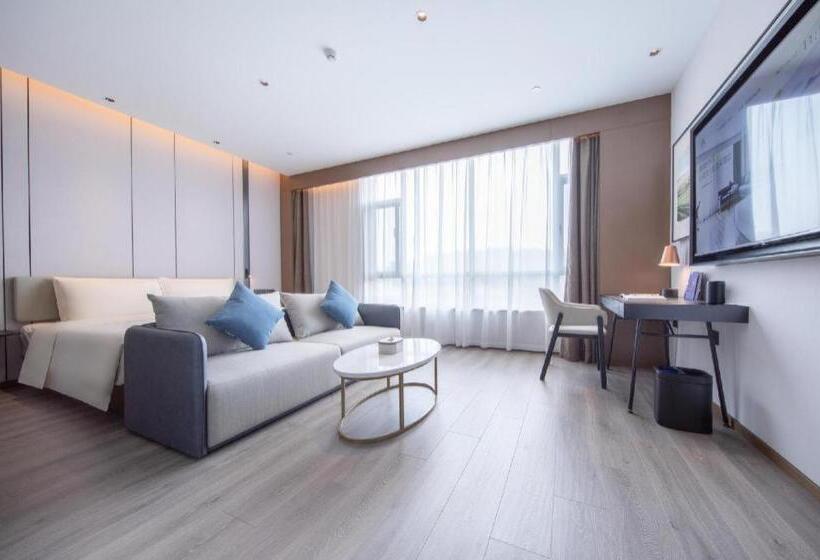 Atour Hotel Jinan Tangyan Century Avenue