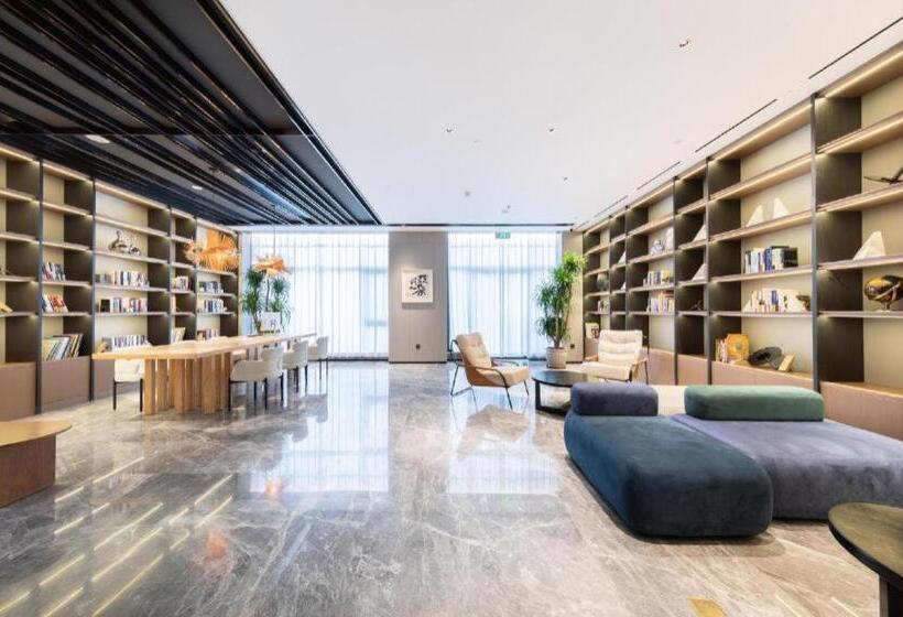 Atour Hotel Jinan Tangyan Century Avenue