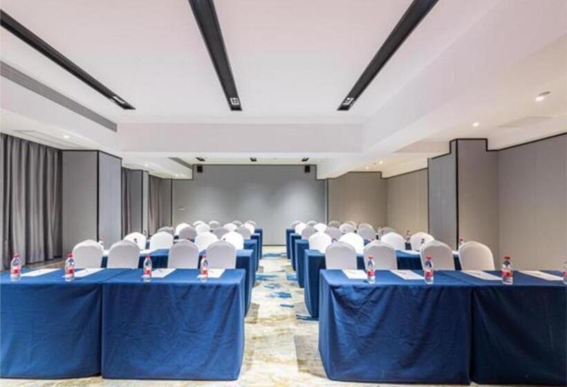 Echarm Hotel Liuzhou Liunan Wanda Plaza Liuyong Road