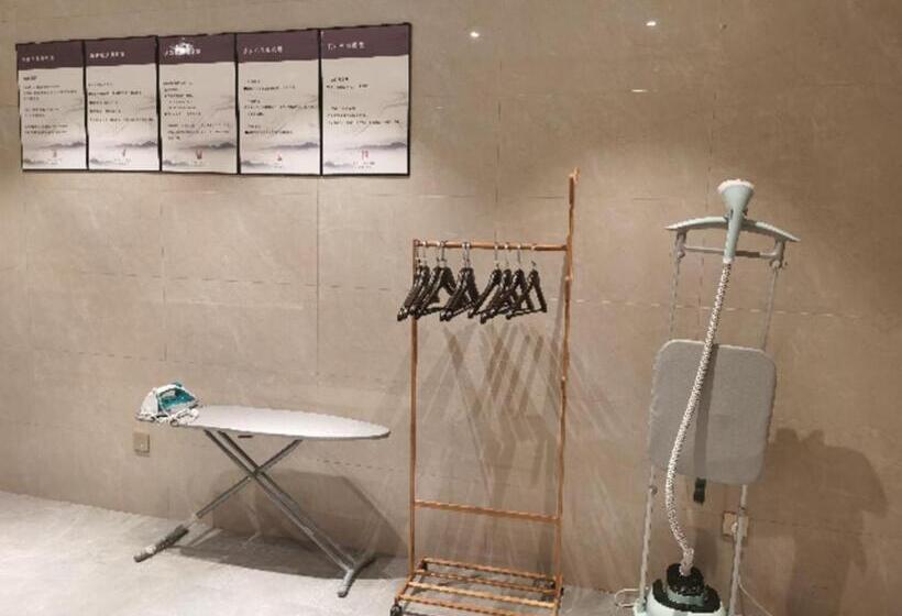 Echeng Hotel Shiyan Fangxian Xiguan Old Street