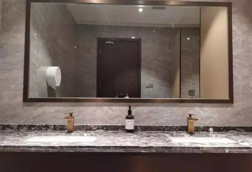 Echeng Hotel Shiyan Fangxian Xiguan Old Street