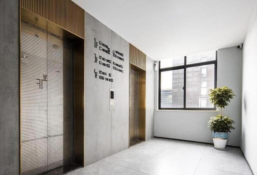 Gem Hotel Changzhou Xuejia Aoyuan North High Speed Railway Station