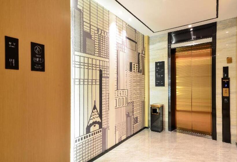 Отель City Comfort Inn Jingmen Shayang Hongsen New World