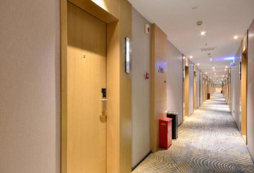 Отель City Comfort Inn Jingmen Shayang Hongsen New World