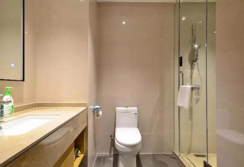 Hotelli City Comfort Inn Jingmen Shayang Hongsen New World