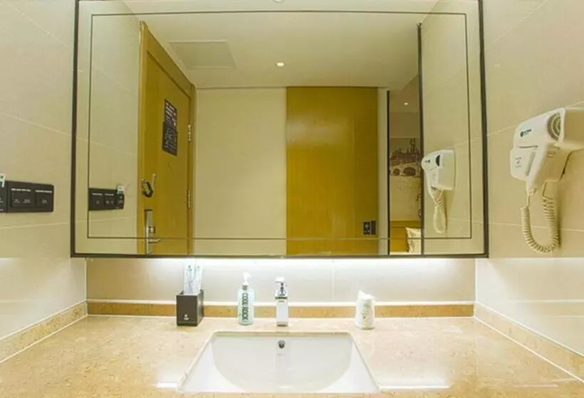 ホテル City Comfort Inn Wuzhou Sun Plaza Wanda