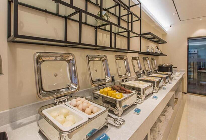 Отель City Comfort Inn Wuzhou Sun Plaza Wanda