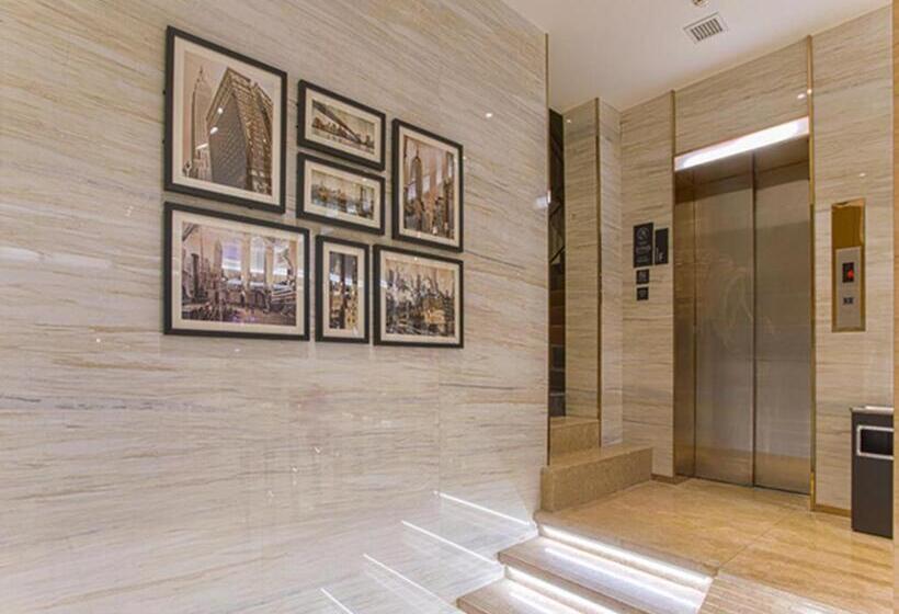 Отель City Comfort Inn Wuzhou Sun Plaza Wanda