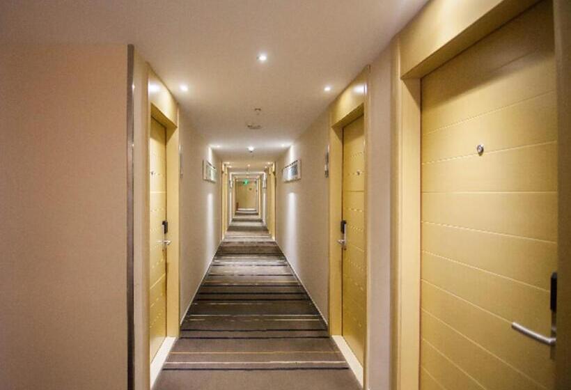 Hotel City Comfort Inn Yichang Wanda Plaza Yunhe Park