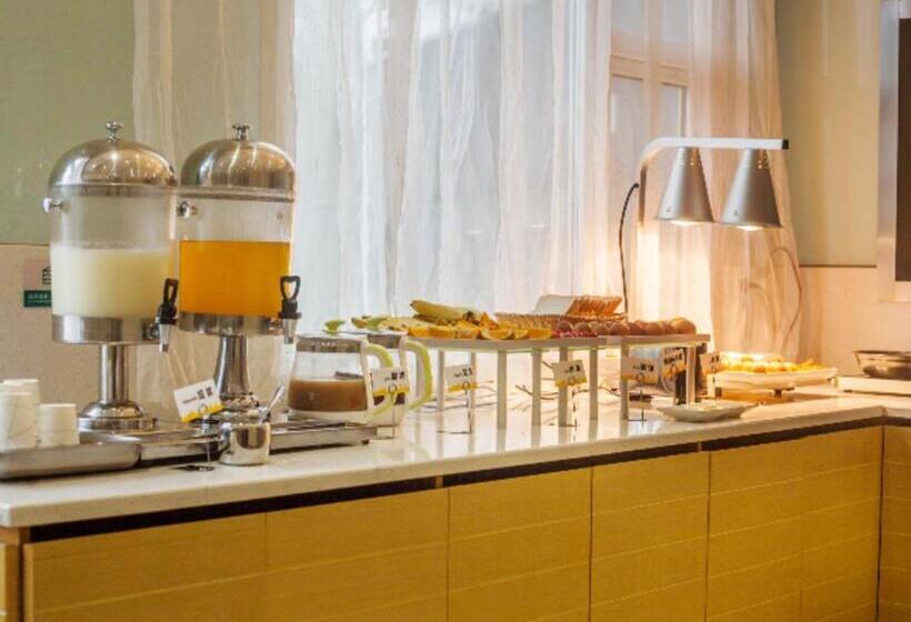 Hotel City Comfort Inn Yichang Wanda Plaza Yunhe Park