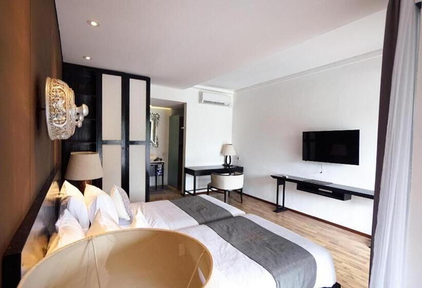 فندق De Camoes Villa