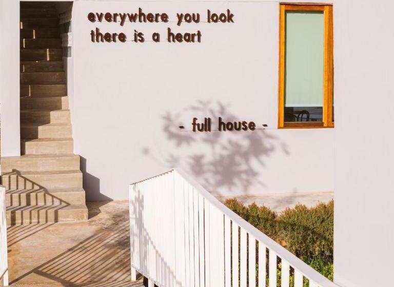 Hotel Full House Khao Yai