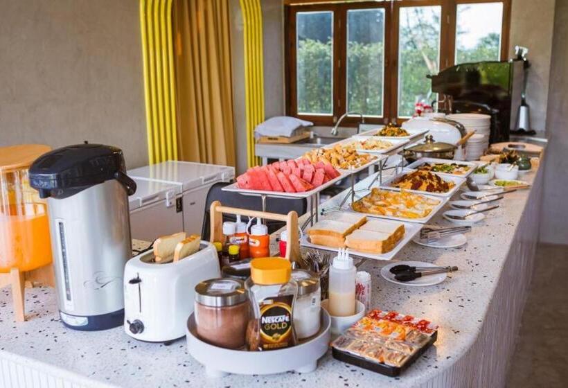 Hotel Full House Khao Yai