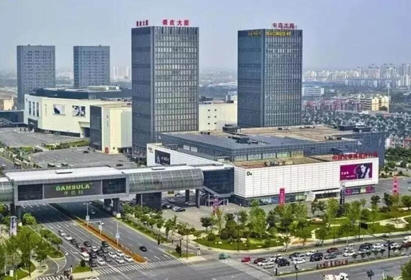 Hotelli Green Tree Inn Jiaxing Haining Leather City