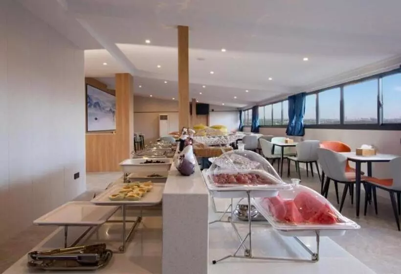 Hotelli Green Tree Inn Jiaxing Haining Leather City