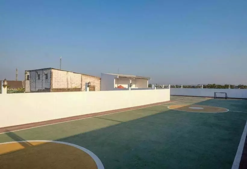 Hotelli Urbanview Syariah Wisma Nabil Solo