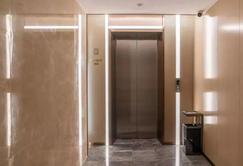 Lavande Hotel Chaozhou Fortune Center Lin Street