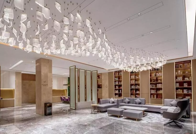 Lavande Hotel Chaozhou Fortune Center Lin Street