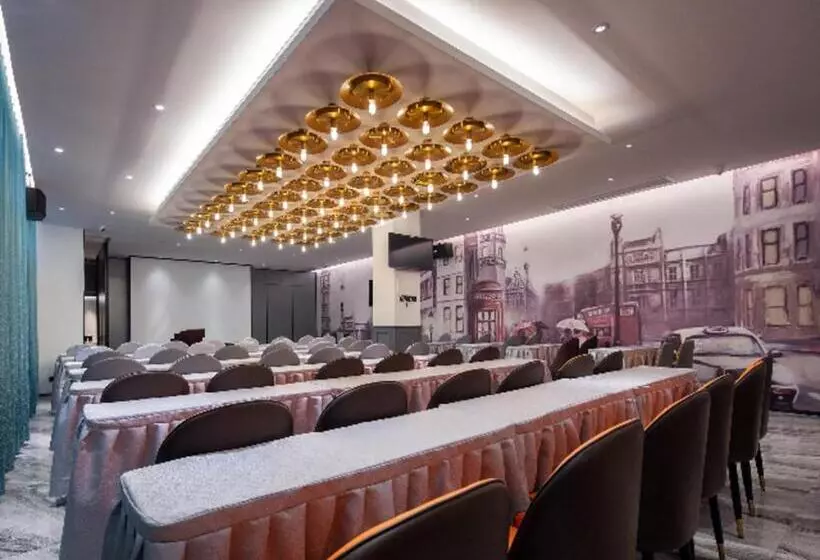 Premier City Comfort Hotel Changsha Railway Station Nanhu Market