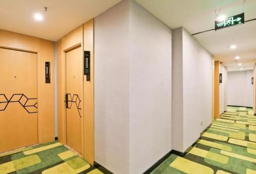 Vatica Hotel Hefei Yaohai Longgang Subway Station