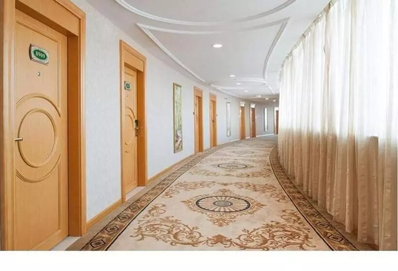 Vienna Hotel Guangdong Jiangmen Yingbin Avenue