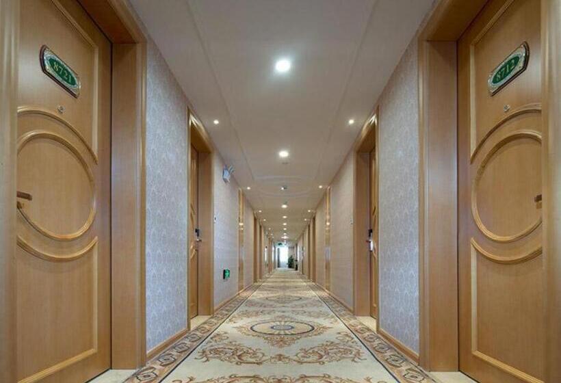 Vienna Hotel Guangxi Yulin Rong County Guinan Road