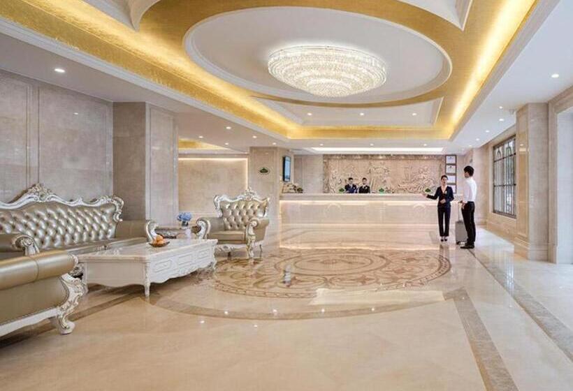 Vienna Hotel Guangxi Yulin Rong County Guinan Road