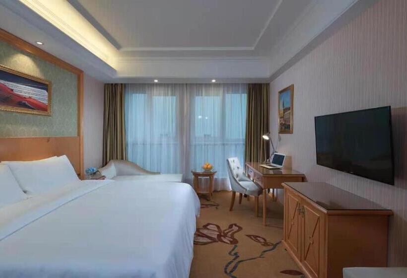 Vienna Hotel Nanchang New Grand Hongcheng Market Xianghu 1st Hospital