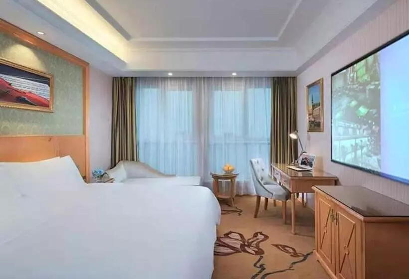 Vienna Hotel Nanchang New Grand Hongcheng Market Xianghu 1st Hospital