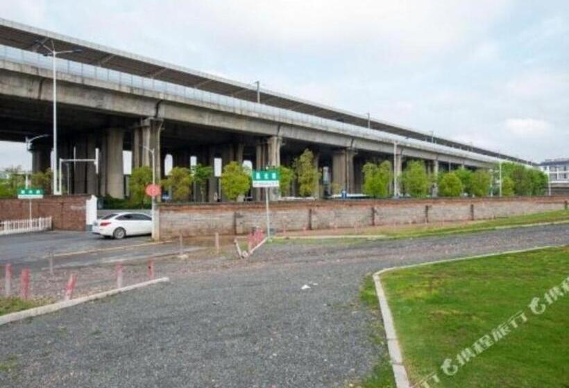 Vx Hotel Shangrao High Speed Railway Station