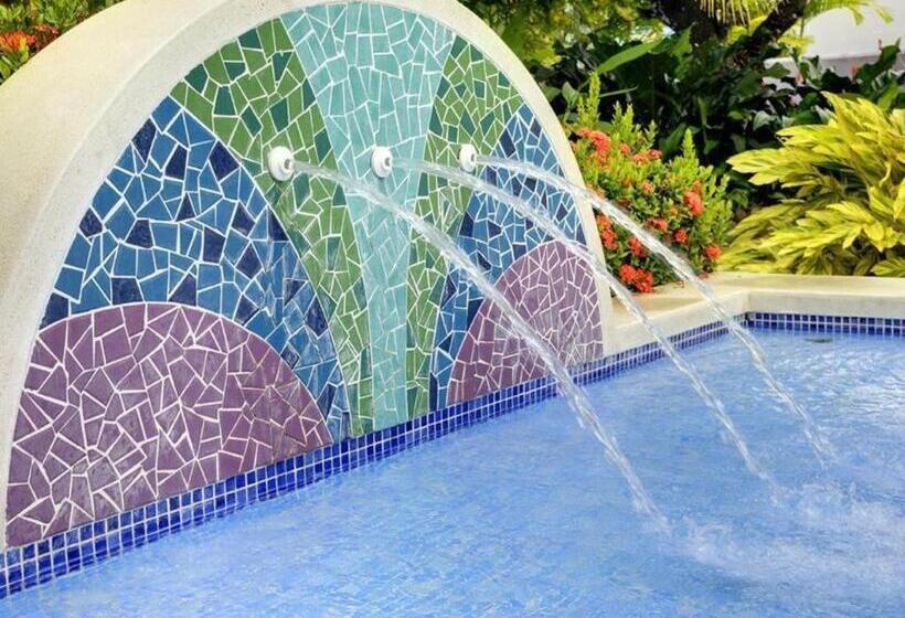 Alma Del Pacifico Beach Hotel And Spa