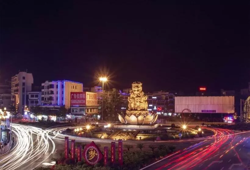 Chonpines Hotels·qianxi Shuixi