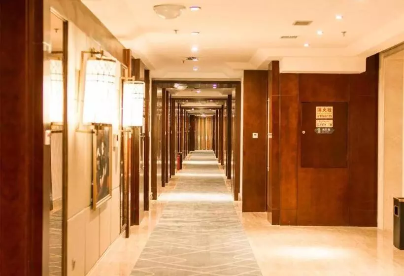 Chonpines Hotels·qianxi Shuixi