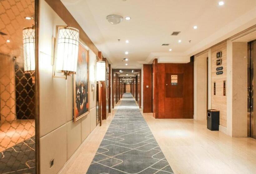 Chonpines Hotels·qianxi Shuixi