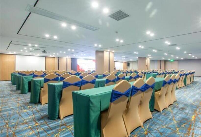 Echarm Hotel Wuhan Tianhe Airport Outlets