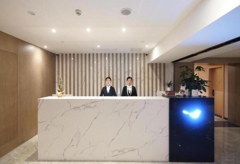 Gya Hotel Chengdu Global Center Jinchenghu Metro Station