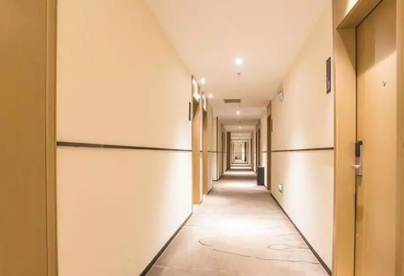 ホテル City Comfort Inn Beihai Yintan International Ferry Terminal