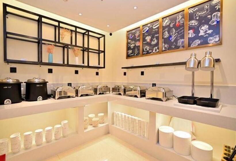 בית מלון כפרי City Comfort Inn Kunming High Speed Railway South Station Yongxin Harvard