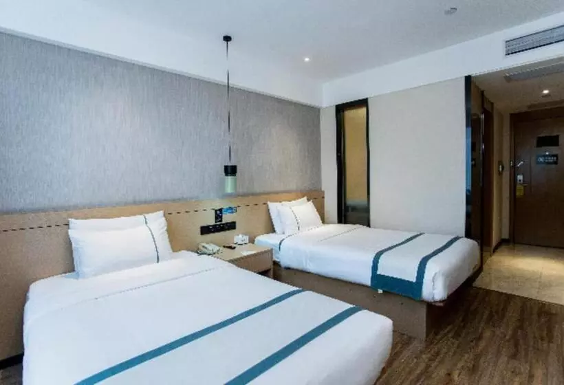 Hotelli City Comfort Inn Maoming Donghuicheng Cultural Plaza