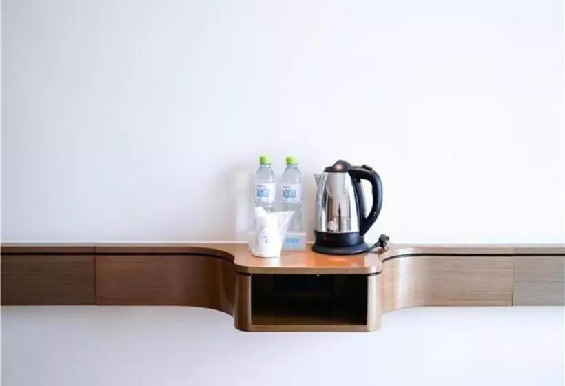 Hotelli City Comfort Inn Maoming Donghuicheng Cultural Plaza