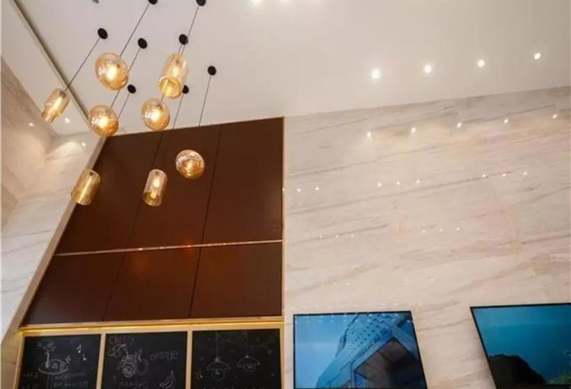 Hotelli City Comfort Inn Maoming Donghuicheng Cultural Plaza