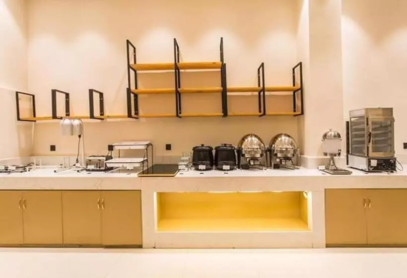 Hotelli City Comfort Inn Nanning Jiangnan Wanda Plaza